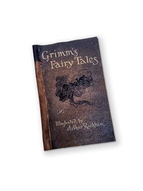 NerdWax Jinkie’s Collection Grimm’s Fairy Tales Glasses Cleaning Cloth
